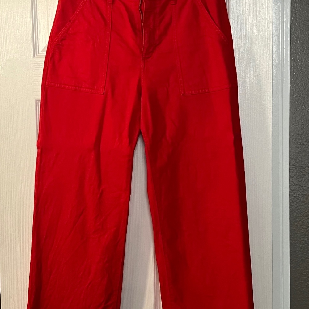 Red Guess wide legged crop Jeans